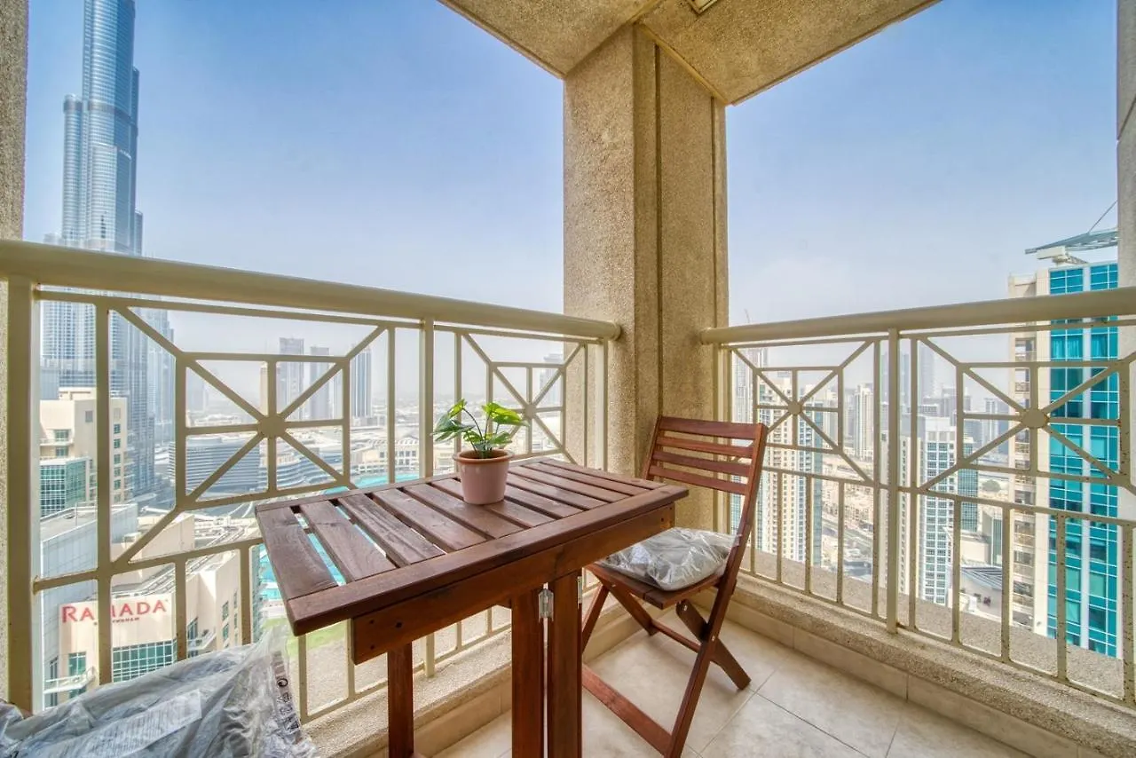 Monty Holiday Home - Cozy Penthouse With Burj Khalifa And Fountain View Dubai Apartment