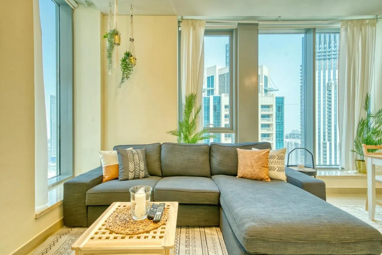 Monty Holiday Home - Cozy Penthouse With Burj Khalifa And Fountain View Dubai