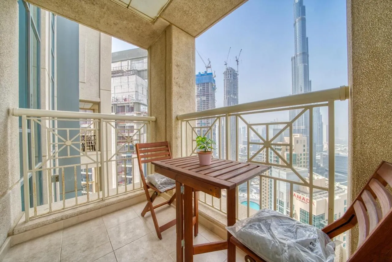 Monty Holiday Home - Cozy Penthouse With Burj Khalifa And Fountain View Dubai 0*,