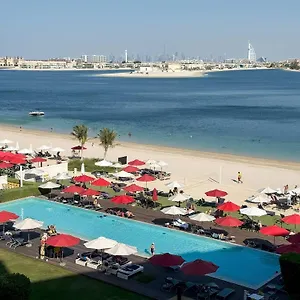شقة Spacious Beachfront 2 Bedroom - The 8, دبي
