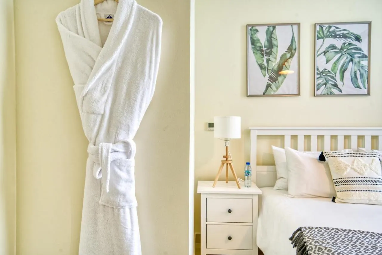 Monty Holiday Home - Cozy Penthouse With Burj Khalifa And Fountain View Dubái Apartamento