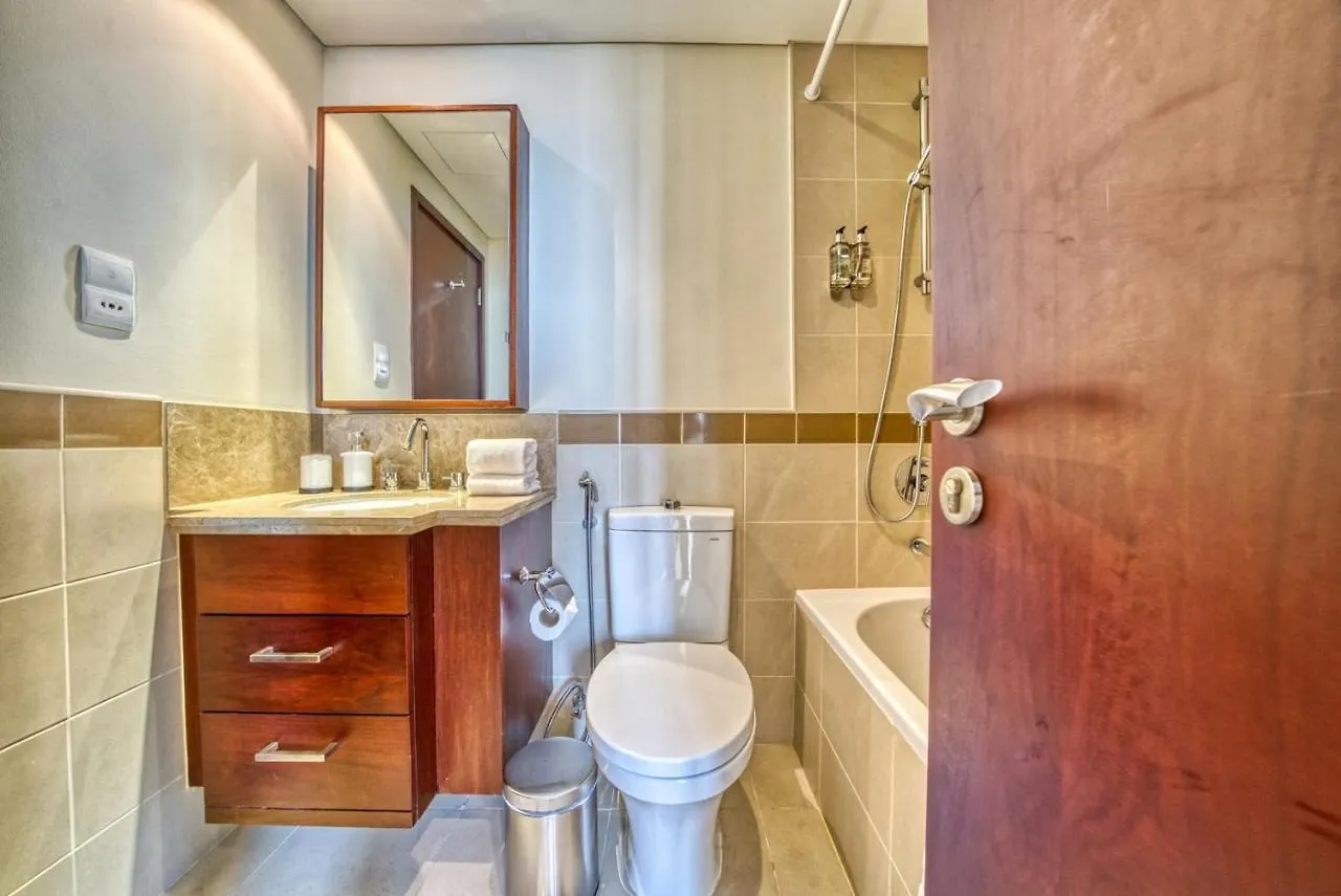 Monty Holiday Home - Cozy Penthouse With Burj Khalifa And Fountain View Dubái Apartamento