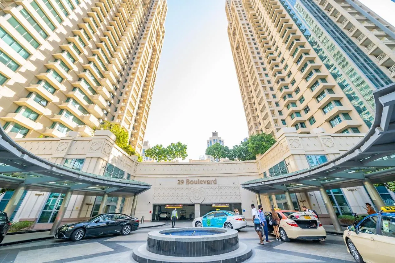Apartamento Monty Holiday Home - Cozy Penthouse With Burj Khalifa And Fountain View Dubái